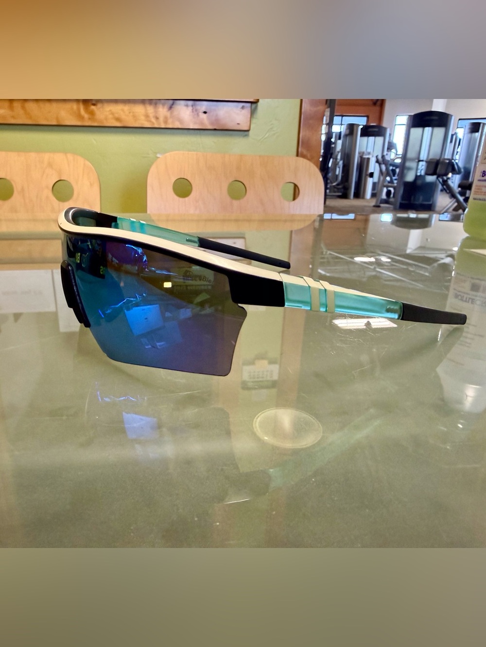 *Blenders* Performance running Sunglasses in Teal and Black